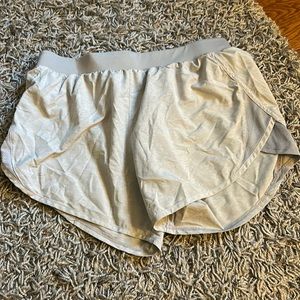 size small gray under armour athletic shorts